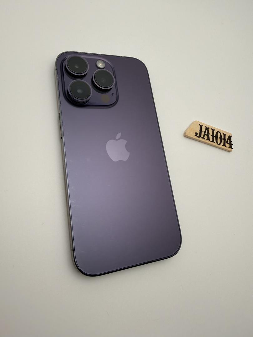 Apple様 Amazon.com: OtterBox iPhone 14 Pro Max Symmetry Series Clear Case