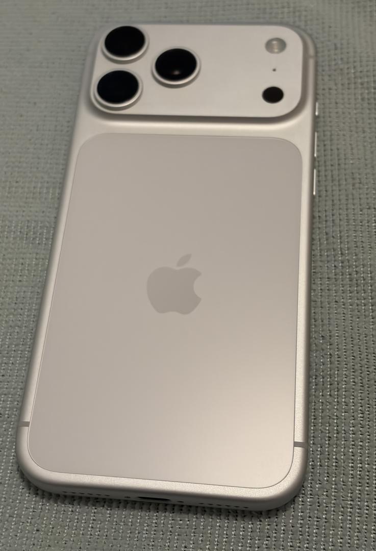 Apple iPhone 17 Pro Max - Unlocked, 256GB, Silver, A3257