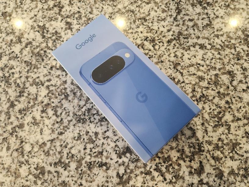 Google Pixel 10 - Unlocked, Indigo, 128GB, GLBW0 - LABF51365 - Swappa