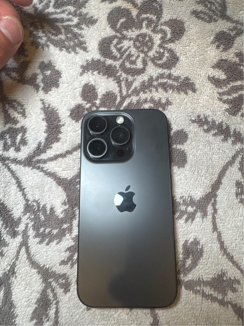 Apple iPhone 15 Pro - Unlocked, Black, 128GB, A2848 - LABF59527