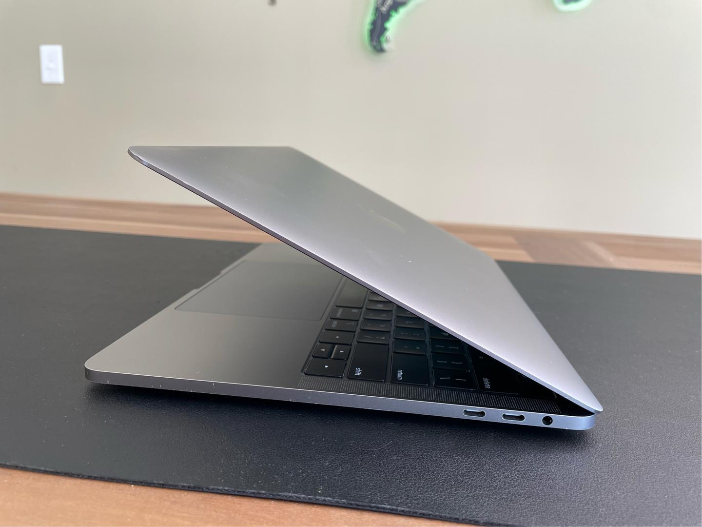 MacBook Pro 2019 - 13