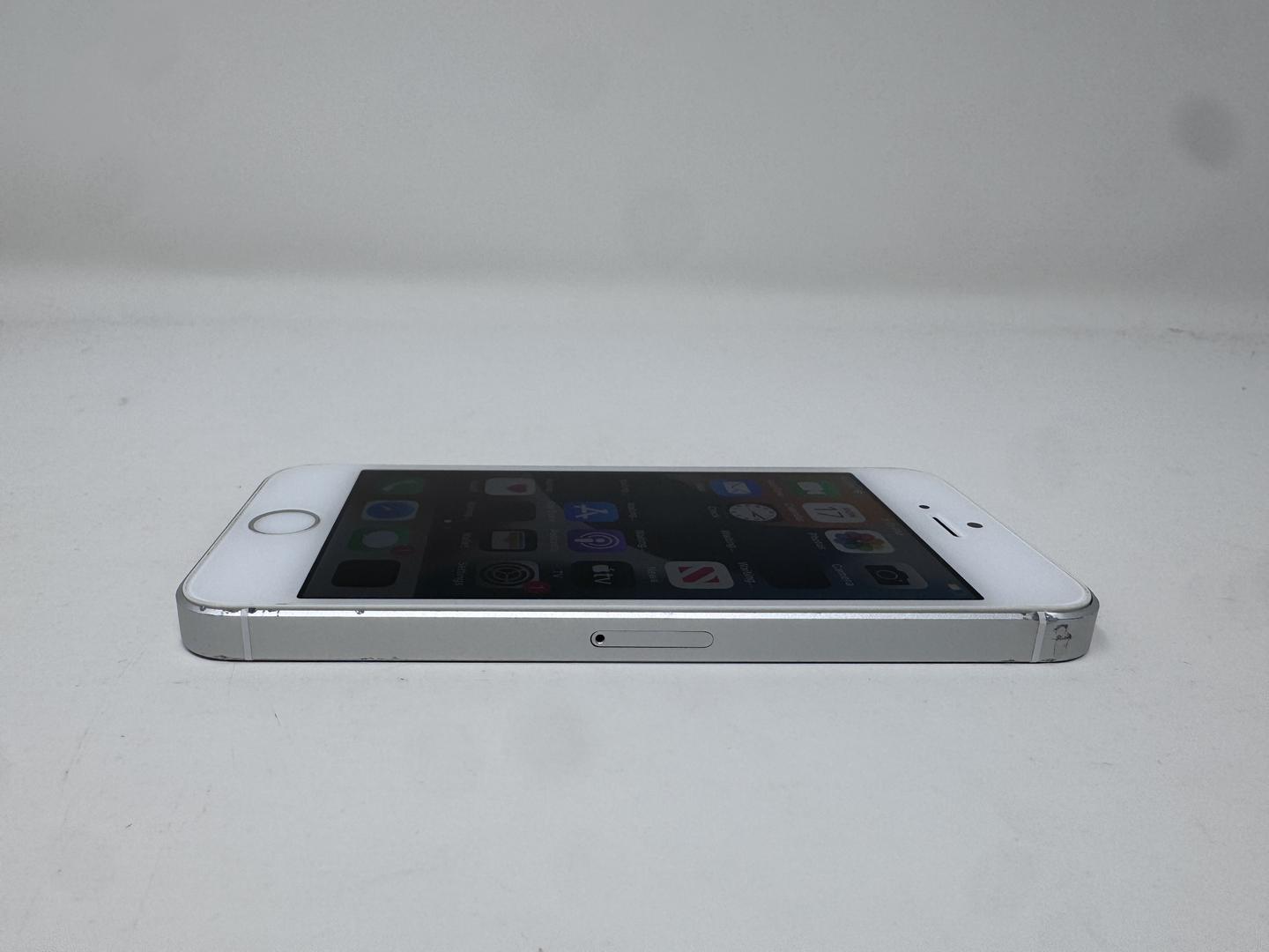 Apple iPhone SE 1st Gen 2016 - Unlocked, 64GB, Silver, A1723