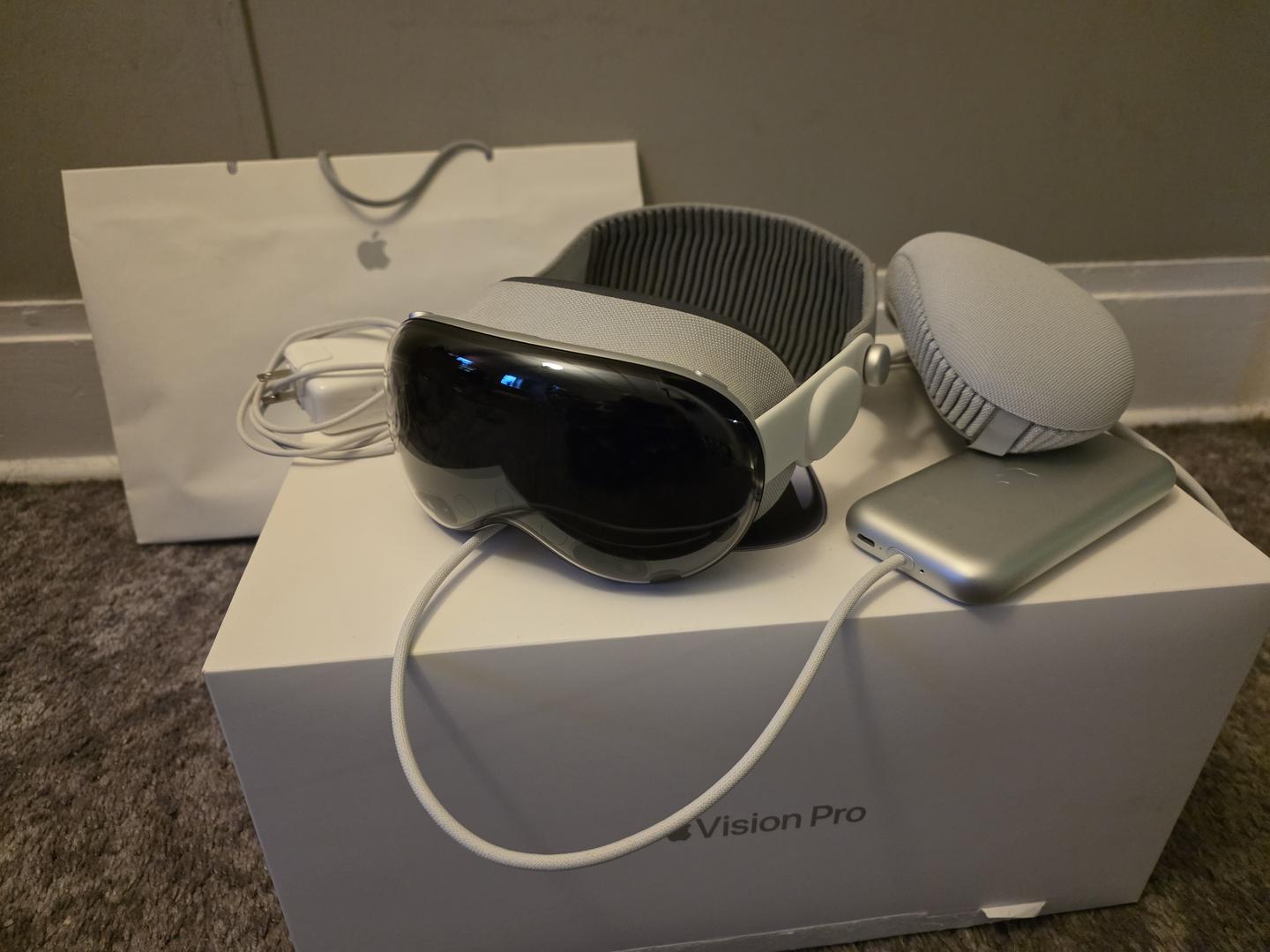 Apple Vision Pro - 512GB - LABO24797 - Swappa