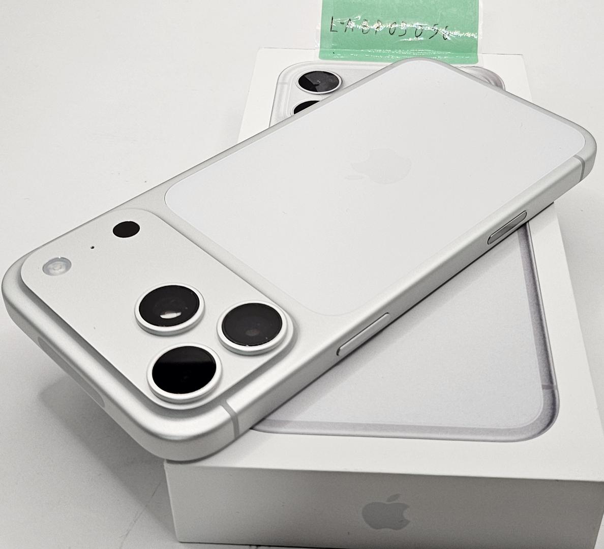 Apple iPhone 17 Pro Max - Unlocked, 256GB, Silver, A3257