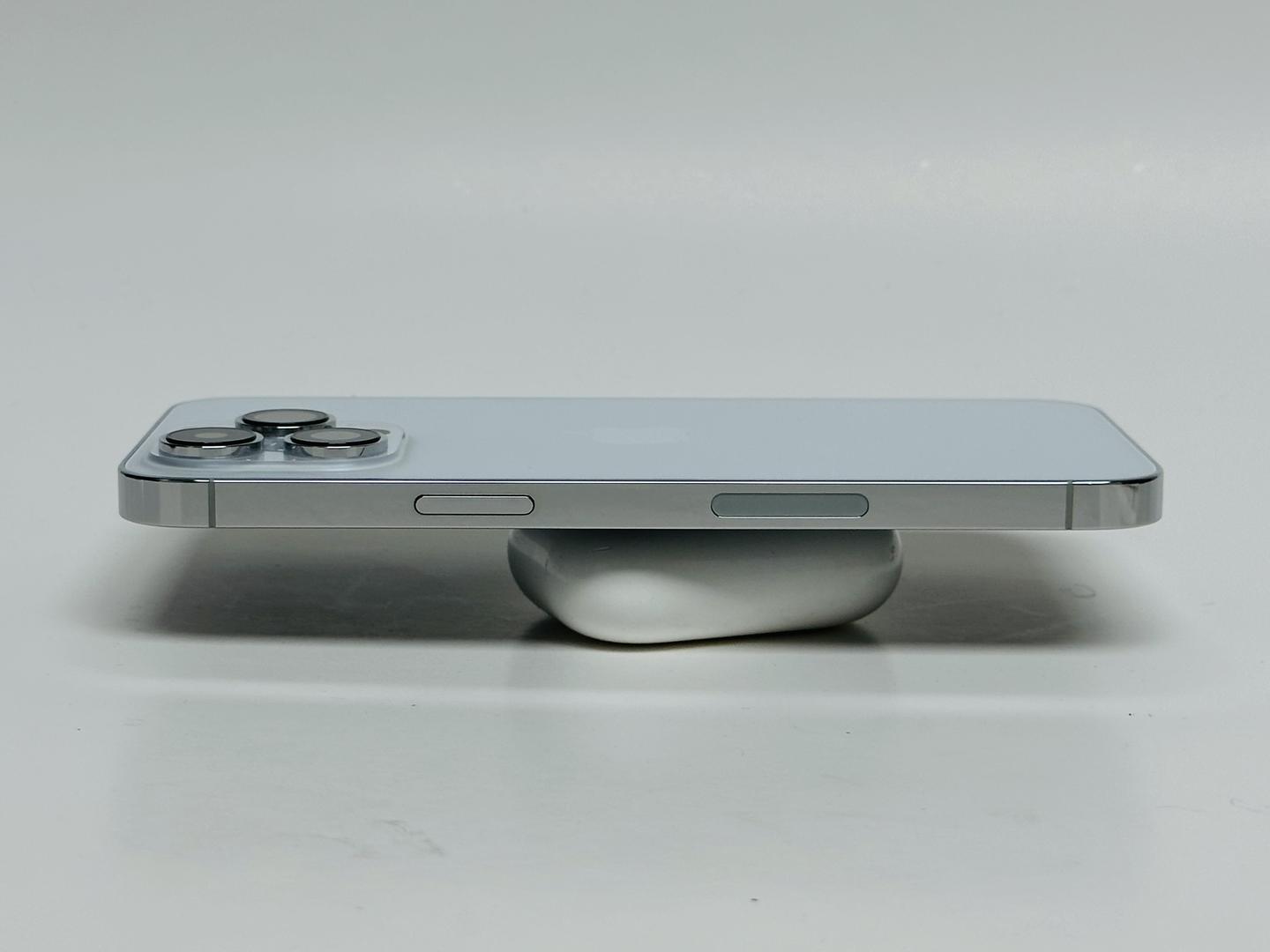 Apple iPhone 14 Pro Max - Unlocked, 256GB, Silver, A2651