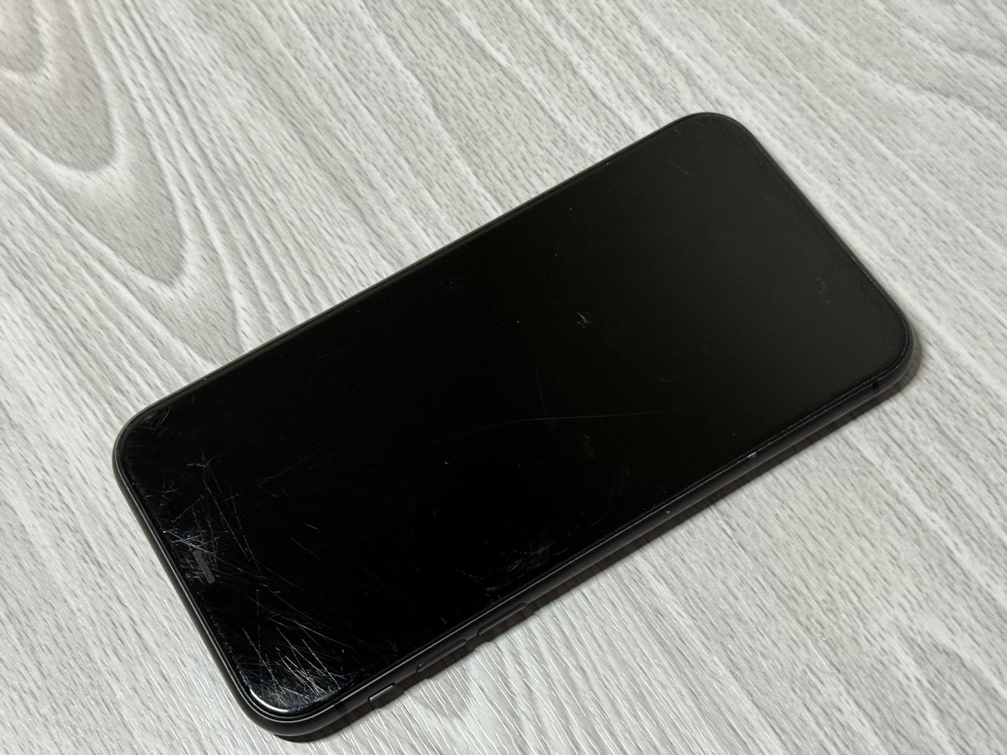 Apple iPhone 11 - Unlocked, 64GB, Black, A2111 - LABW31344 - Swappa
