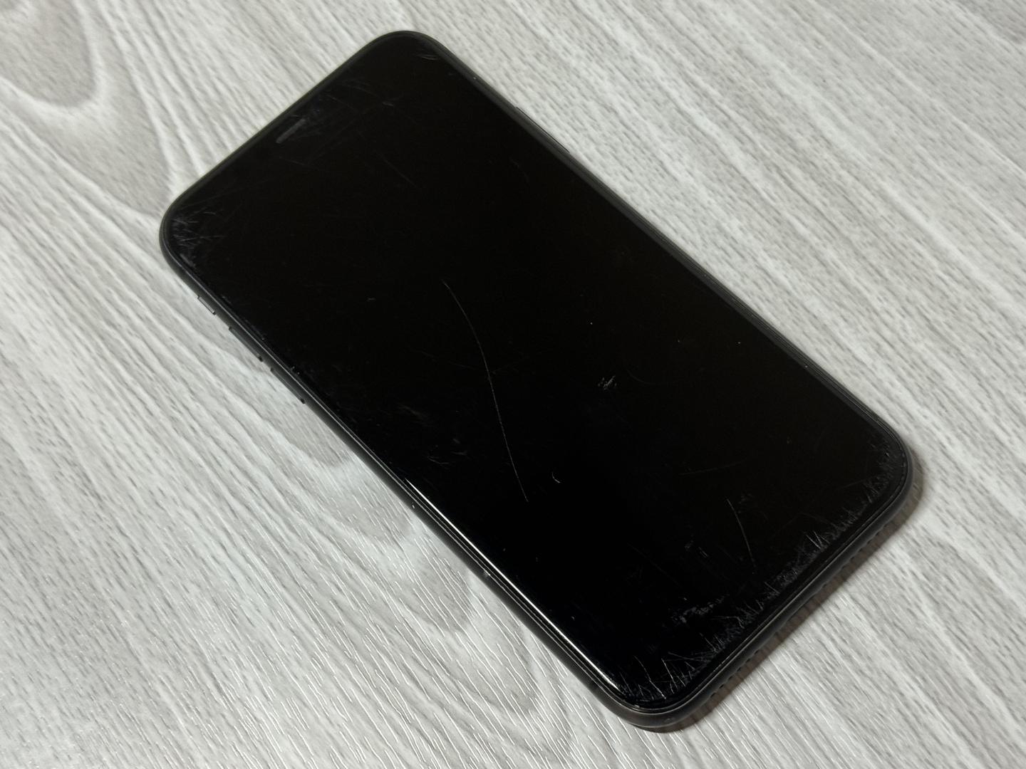 Apple iPhone 11 - Unlocked, 64GB, Black, A2111 - LABW31344 - Swappa