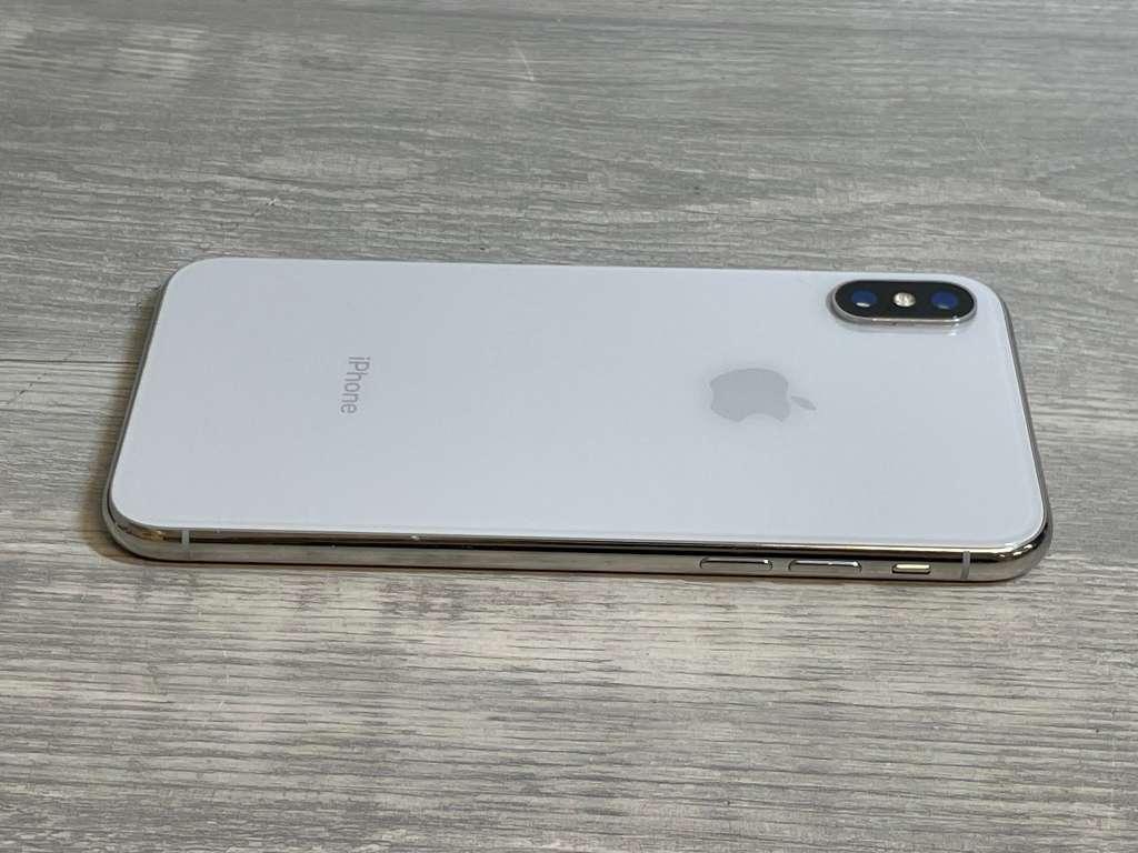 Apple iPhone X - Unlocked, 256GB, Silver, A1901, GSM - LABW56700