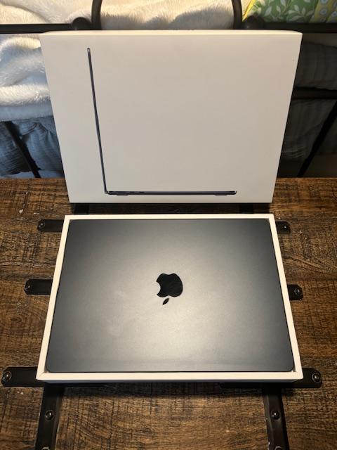 MacBook Air 2024 (M3) - 13 inch - Product Guide, Specs, Prices