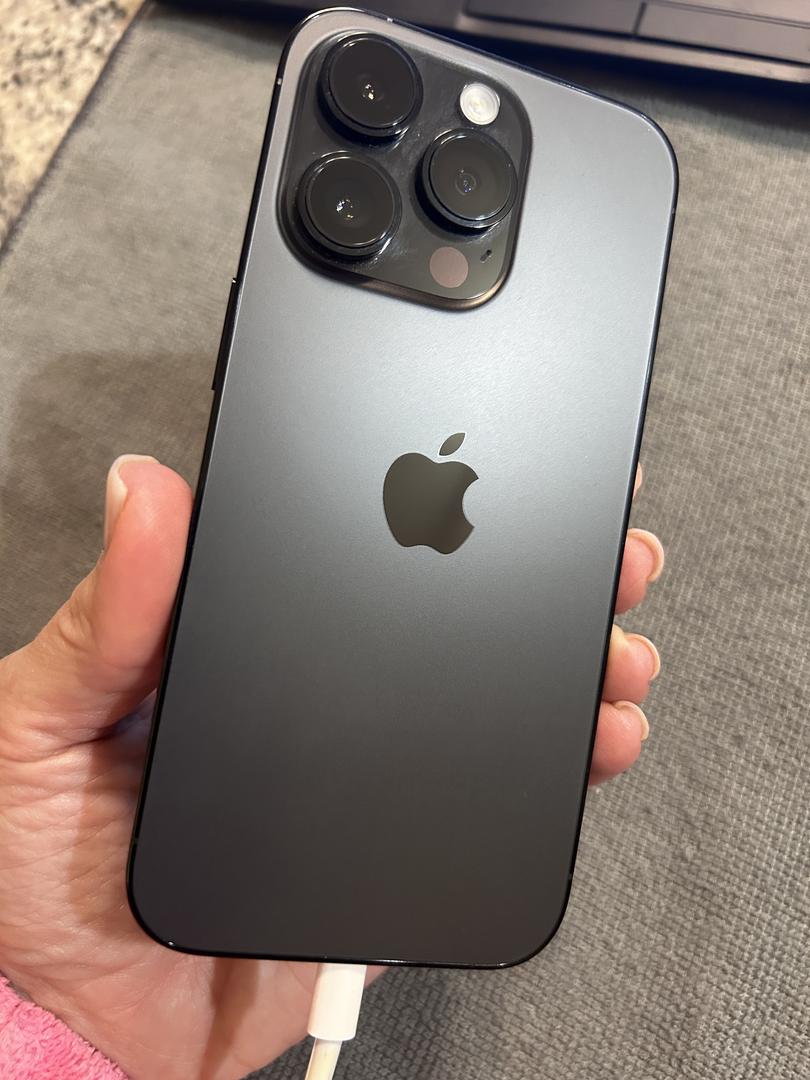 Apple iPhone 14 Pro - Unlocked, 256GB, Black, A2650 - LACA18570