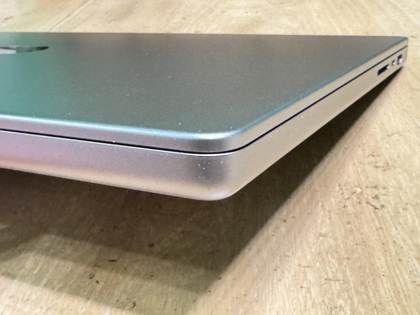 MacBook Pro 2023 - 16