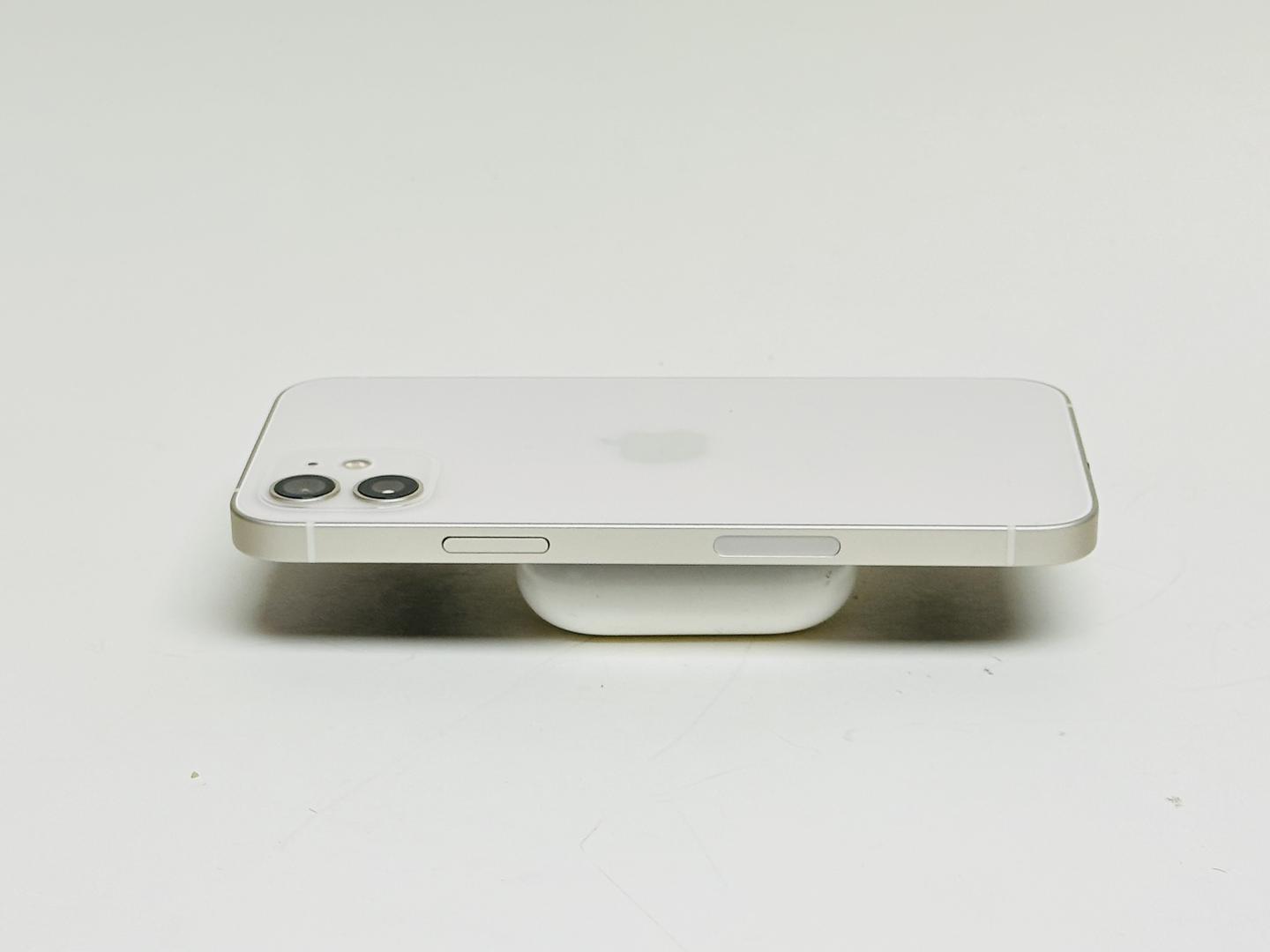 Apple iPhone 12 - Unlocked, 64GB, White, A2172 - LACC17674 - Swappa