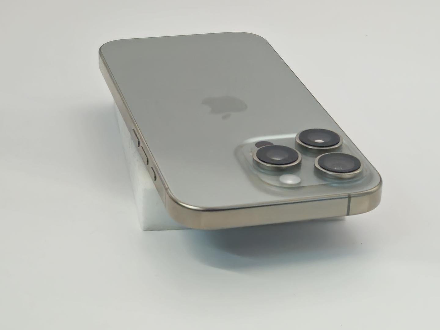 Apple iPhone 16 Pro - Unlocked, 256GB, Natural, A3083 - LACD45049