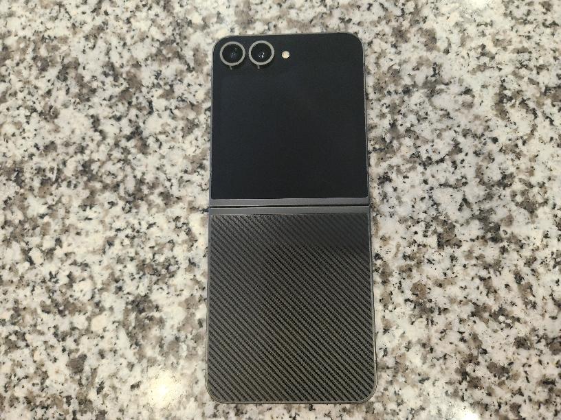 Samsung Galaxy Z Flip6 - Unlocked, 256GB, Black, 12GB, SM-F741U1