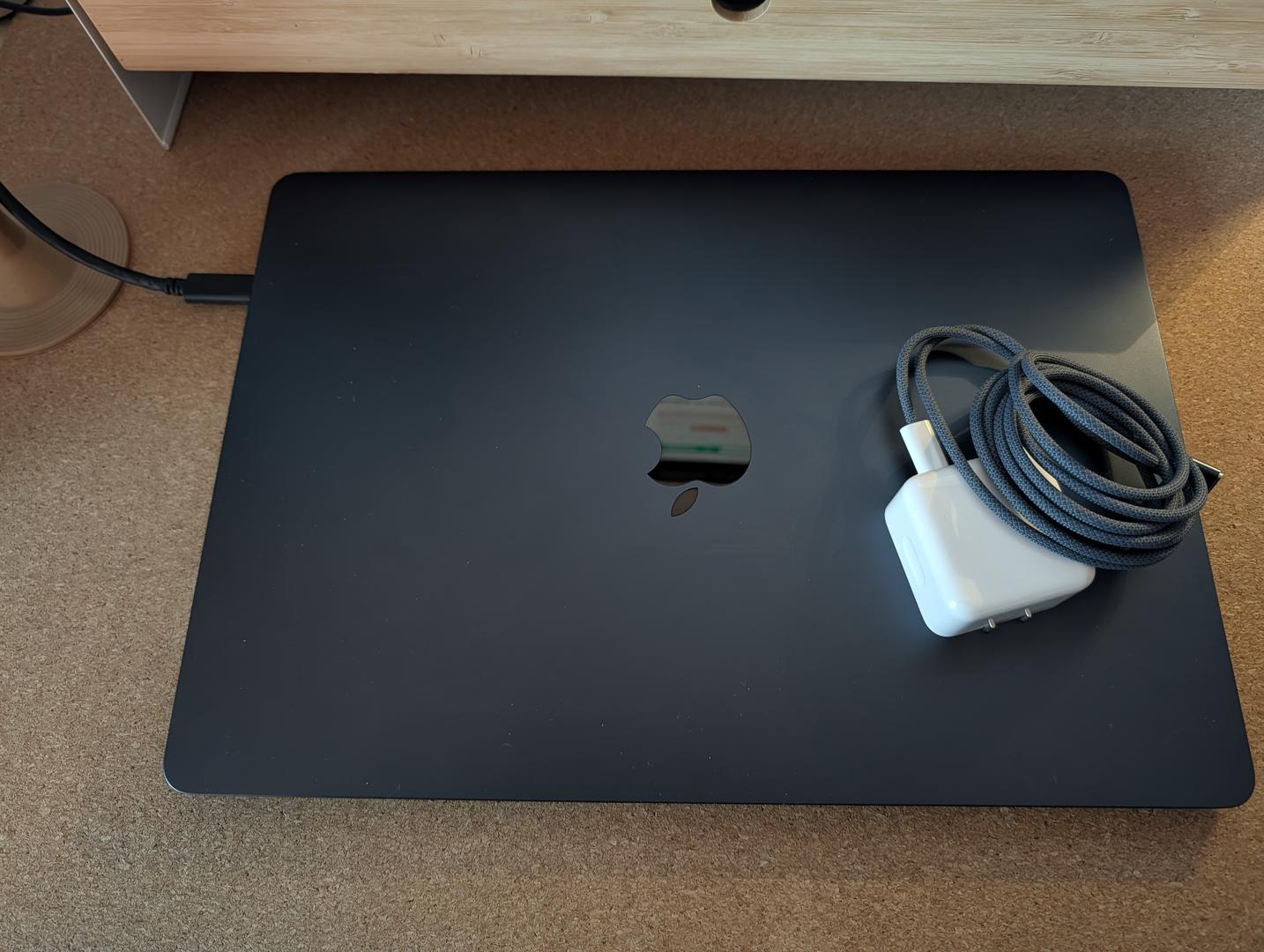 MacBook Air 2025 (M4) - 15