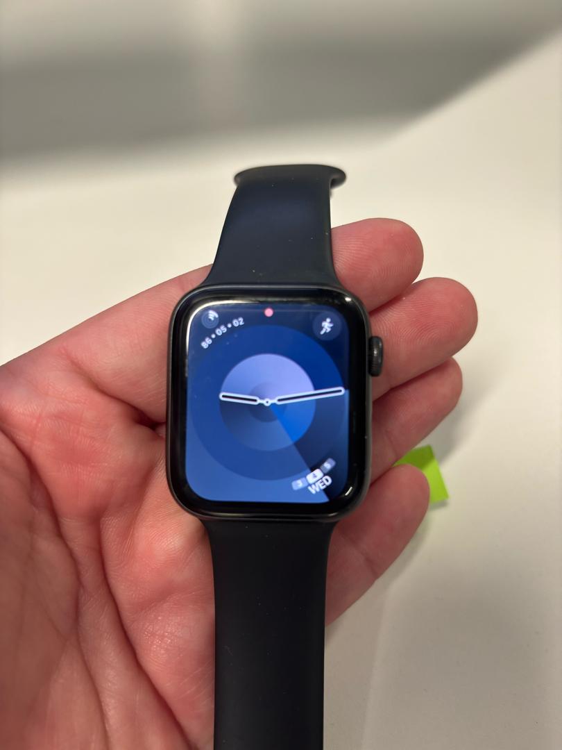 Watch SE (1st Gen) 44mm - Product Guide, Specs, Prices, and More Watch SE (1st Gen) 44mm - Product Guide, Specs, Prices, and More
