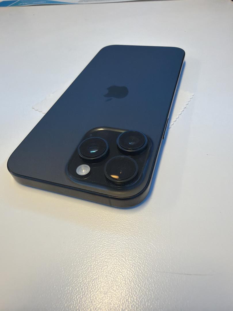 Apple iPhone 16 Pro Max - Unlocked, 256GB, Black, A3084