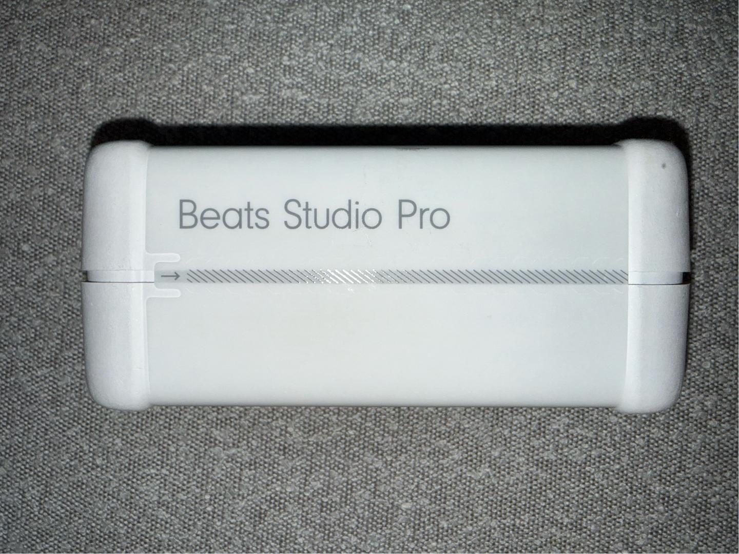 Beats Studio Pro - Black - LACS65105 - Swappa