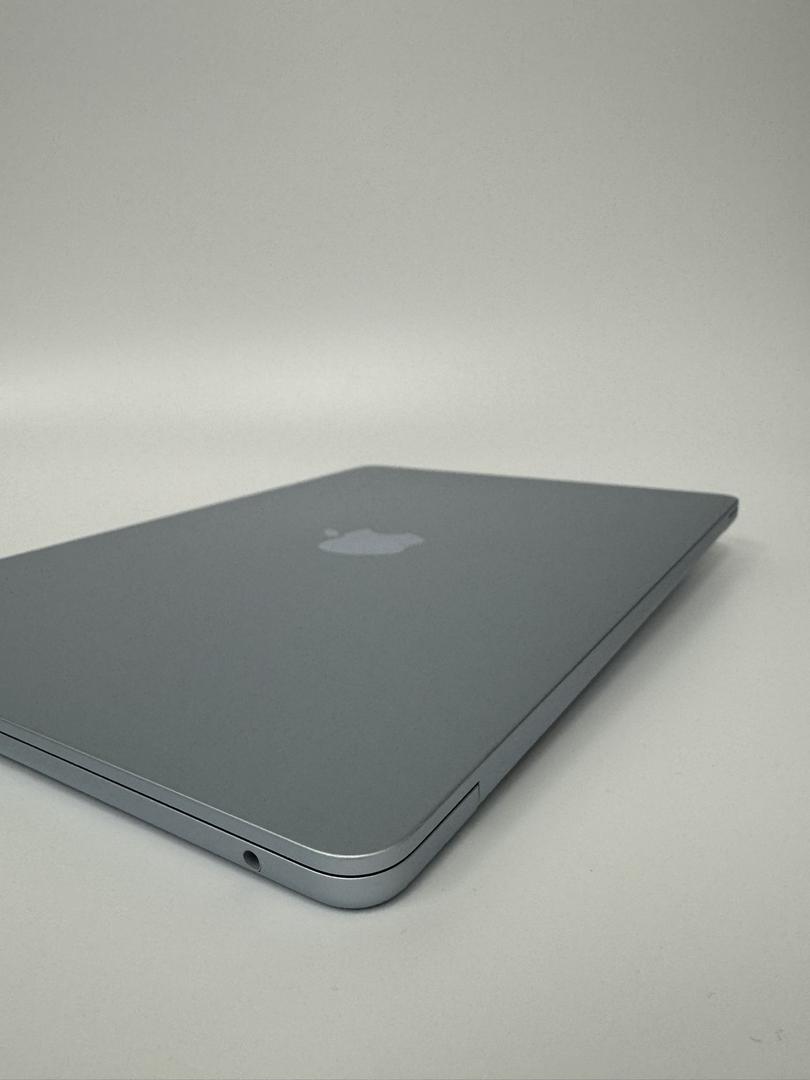 MacBook Air 2025 (M4) - 13 inch - Product Guide, Specs, Prices