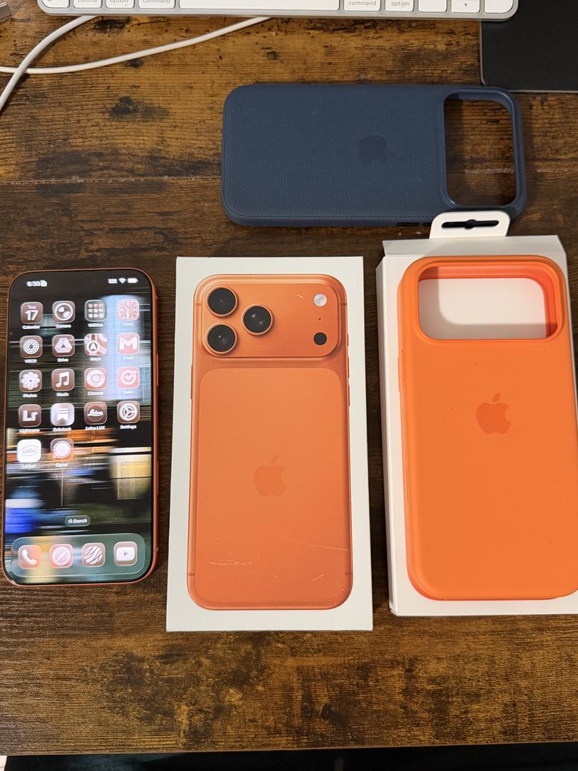 Apple iPhone 17 Pro Max - Unlocked, 256GB, Cosmic Orange, A3257