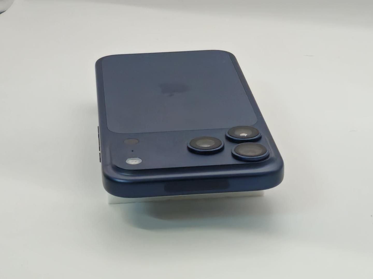 Apple iPhone 17 Pro Max - Verizon, 256GB, Deep Blue, A3257
