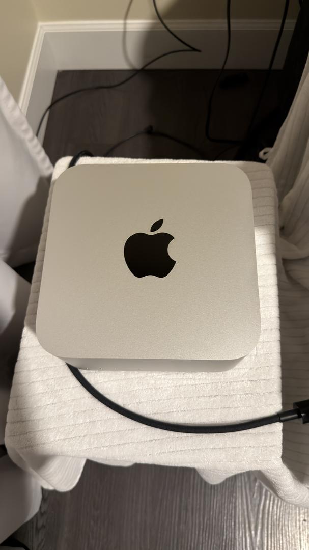 Mac Studio 2023 - 512GB, 32GB, Apple M2 Max, 30 Core GPU