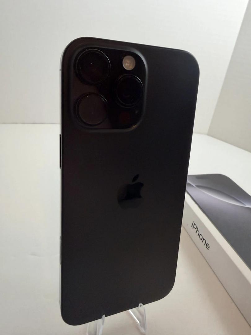 Apple iPhone 16 Pro Max - Unlocked, 1TB, Black, A3084 - LADE44515