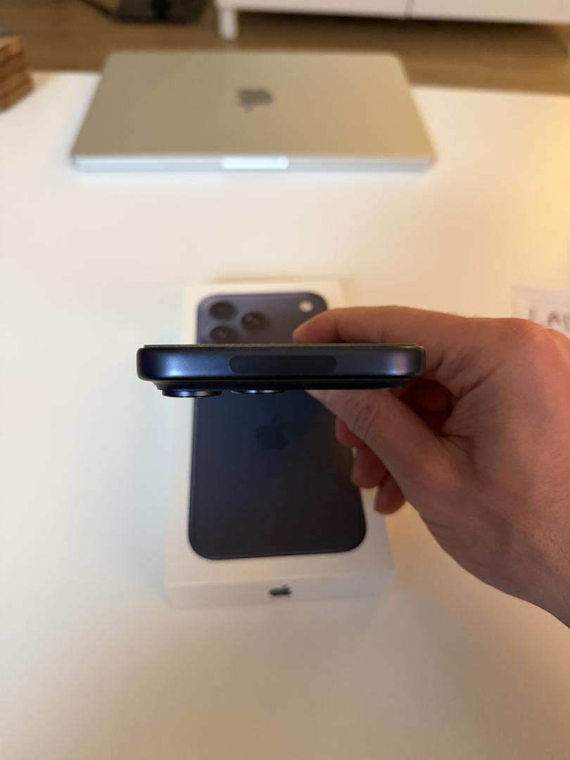 Apple iPhone 17 Pro Max - Unlocked, 512GB, Deep Blue, A3257
