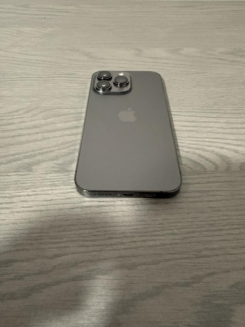 Apple iPhone 13 Pro - Unlocked, 512GB, Graphite, A2483 - LADO13099
