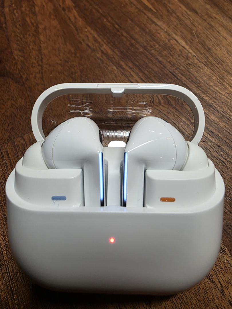 Samsung Galaxy Buds3 Pro - White - LADO61267 - Swappa