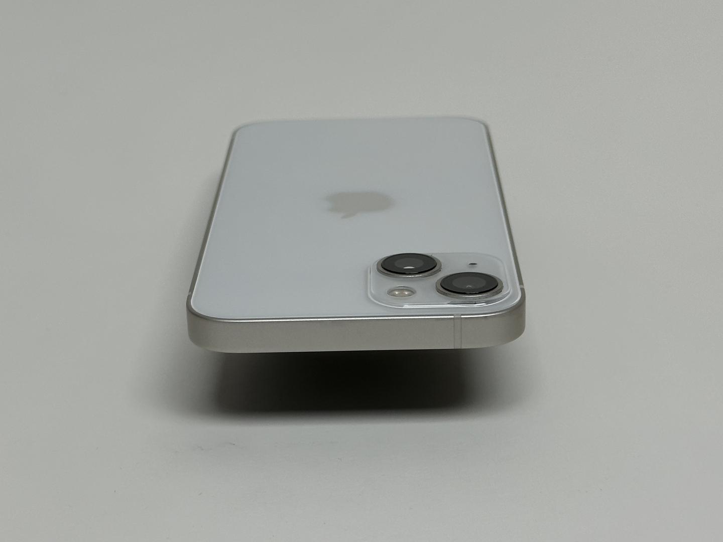 Apple iPhone 13 - Unlocked, 256GB, Starlight, A2482 - LADO69927