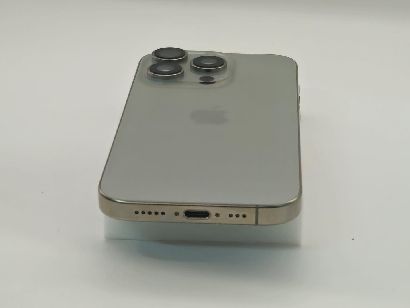 Apple iPhone 16 Pro - Verizon, 256GB, Natural, A3083 - LADU65055
