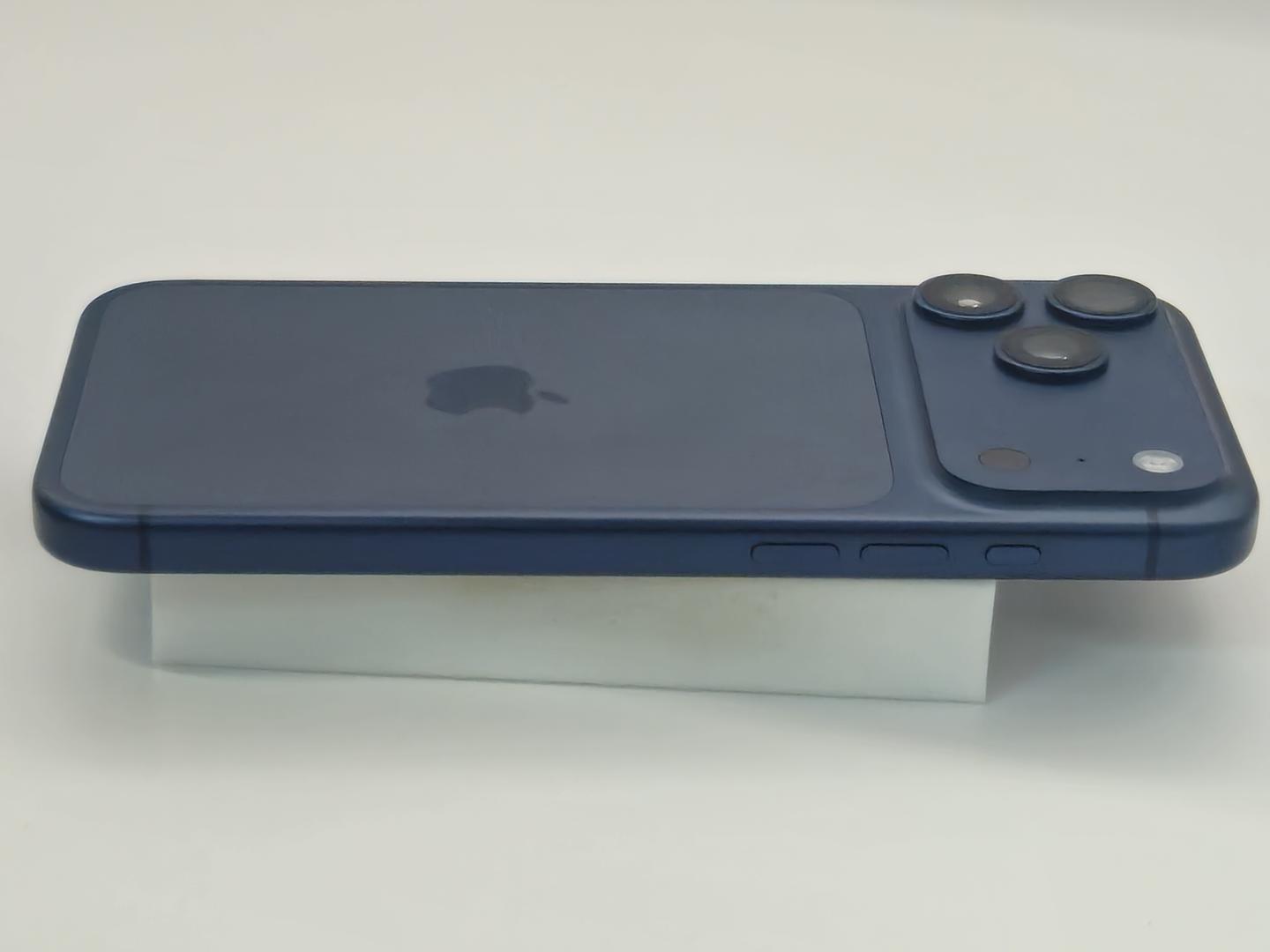 Apple iPhone 17 Pro Max - Verizon, 256GB, Deep Blue, A3257