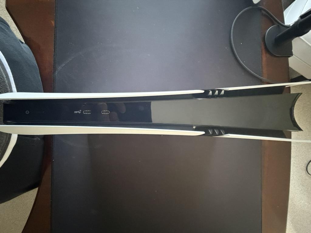 PlayStation 5 Pro (2024) - 2TB, White - LAEG93106 - Swappa