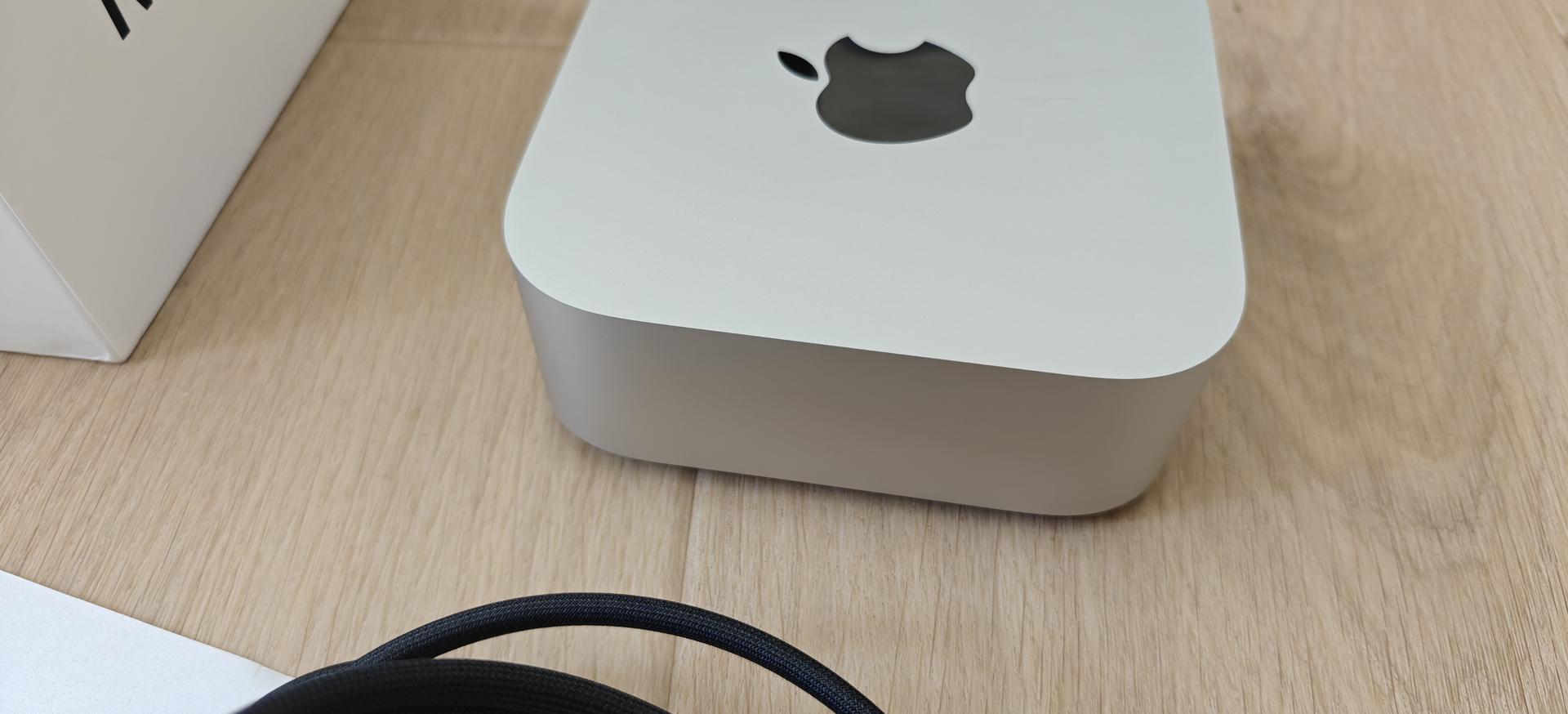Mac Mini 2024 - 256GB, 16GB, Apple M4 - LAEH25094 - Swappa