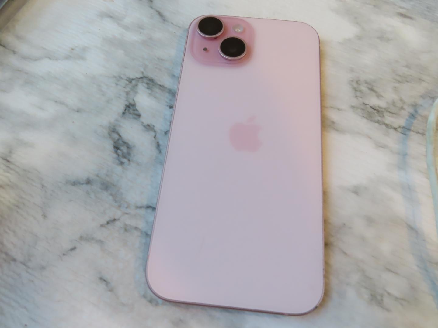 Apple iPhone 15 - Unlocked, 128GB, Pink, A2846 - LAEI42469 - Swappa