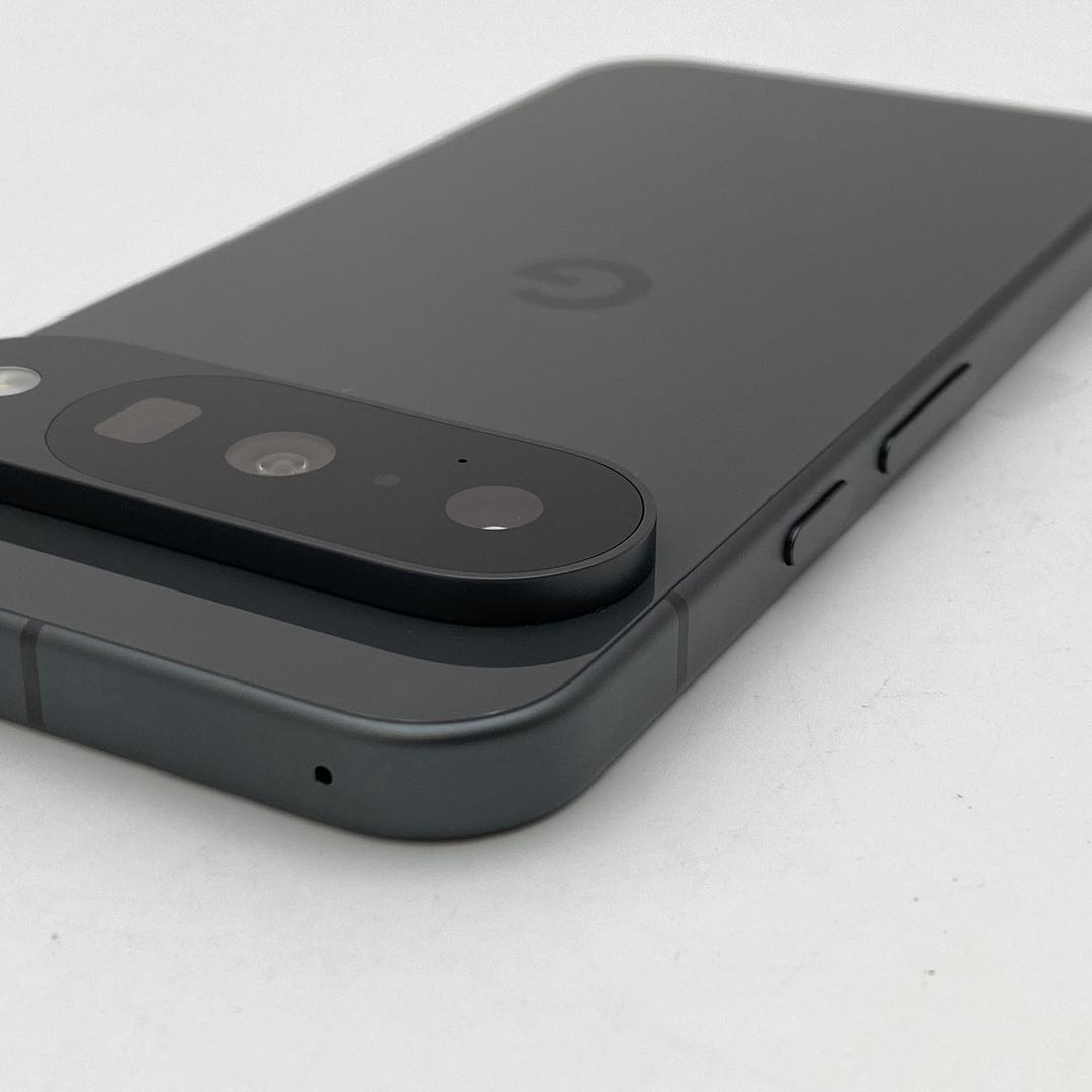 Google Pixel 10 - Unlocked, 256GB, Obsidian, GLBW0 - LAEI84003