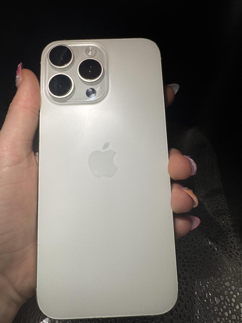 Apple iPhone 16 Pro Max - Spectrum, 256GB, White, A3084