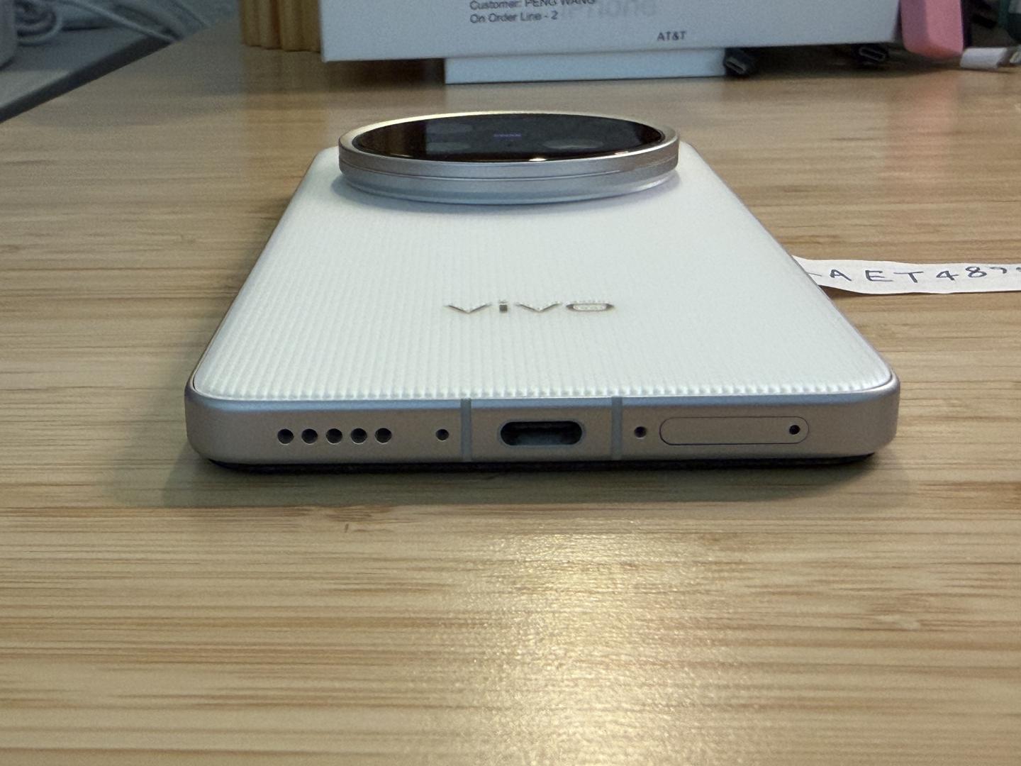 Vivo X200 Ultra - Unlocked Non-US, 512GB, Silver, 16GB - LAET48954