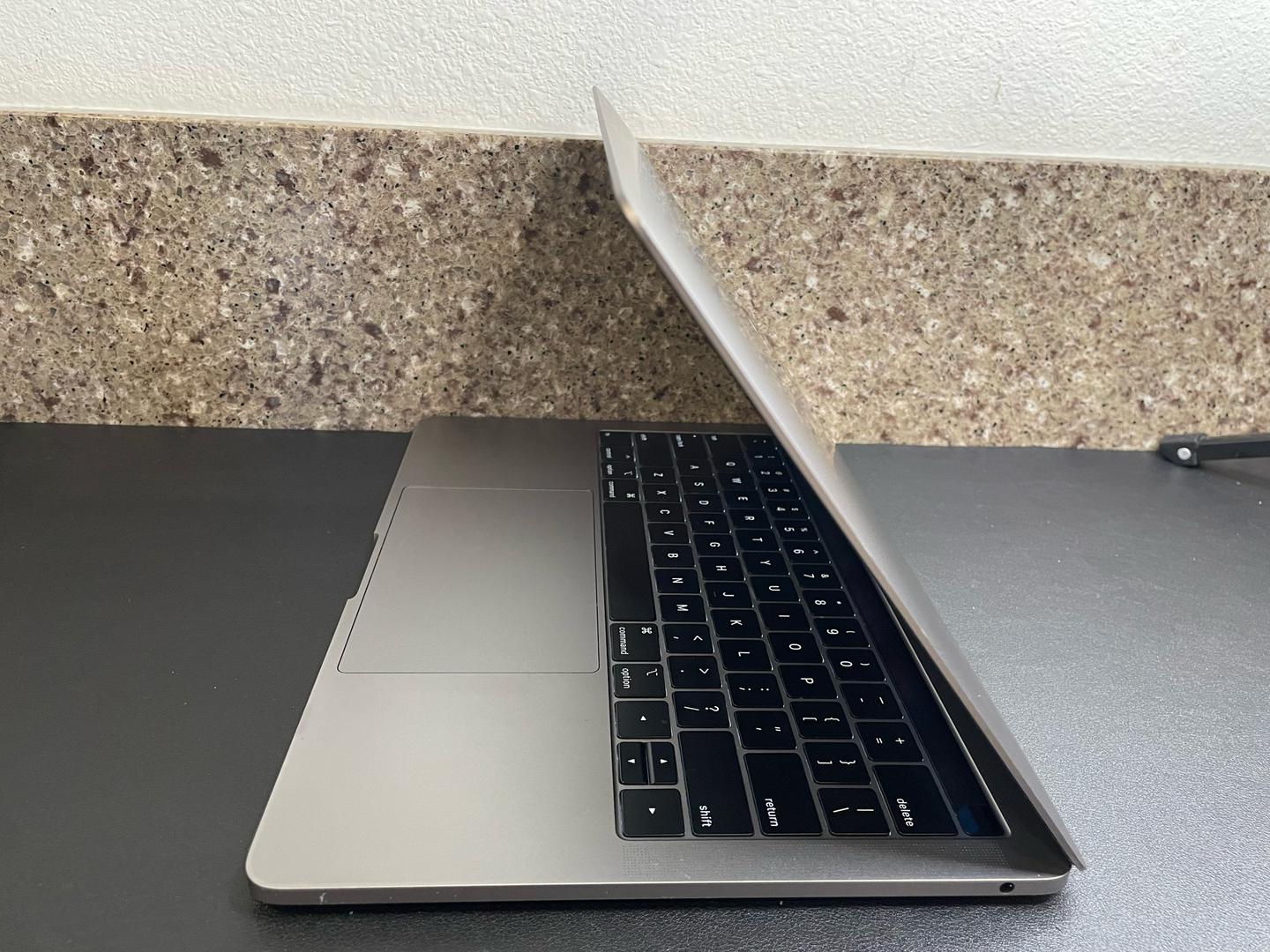 MacBook Pro 2019 - 13 inch - Product Guide, Specs, Prices, and