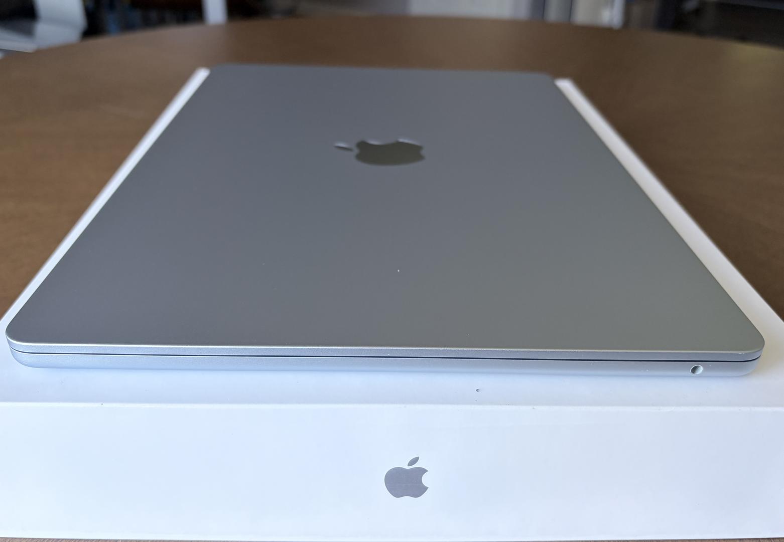 MacBook Air 2025 (M4) - 15 inch - Product Guide, Specs, Prices