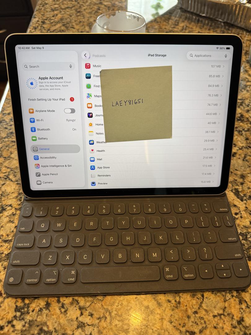 Apple iPad Air (5th Gen) - Wi-Fi, 64GB, Gray, A2588 - LAEY81651