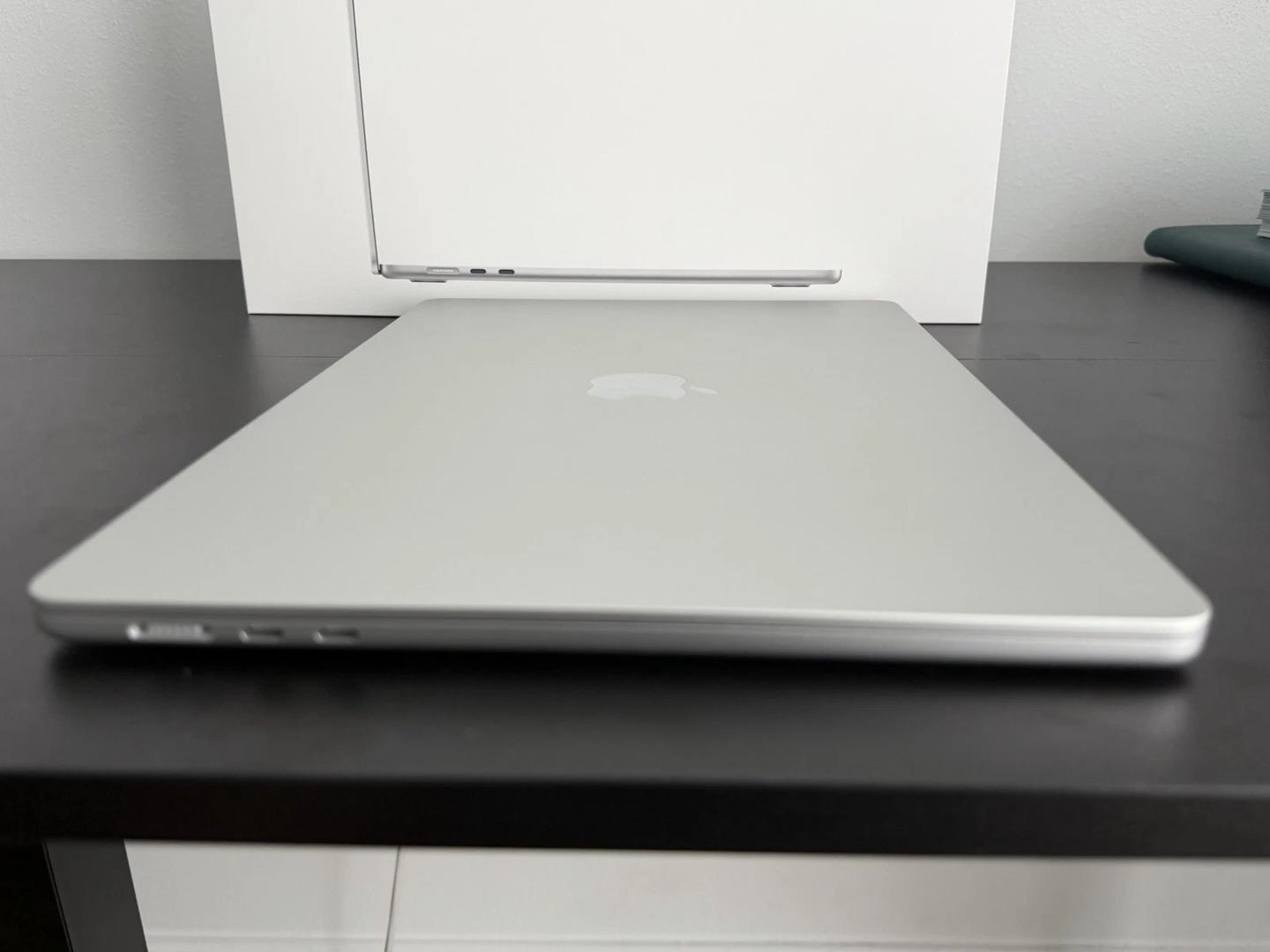 MacBook Air 2026 (M5) - 15 inch - Product Guide, Specs, Prices
