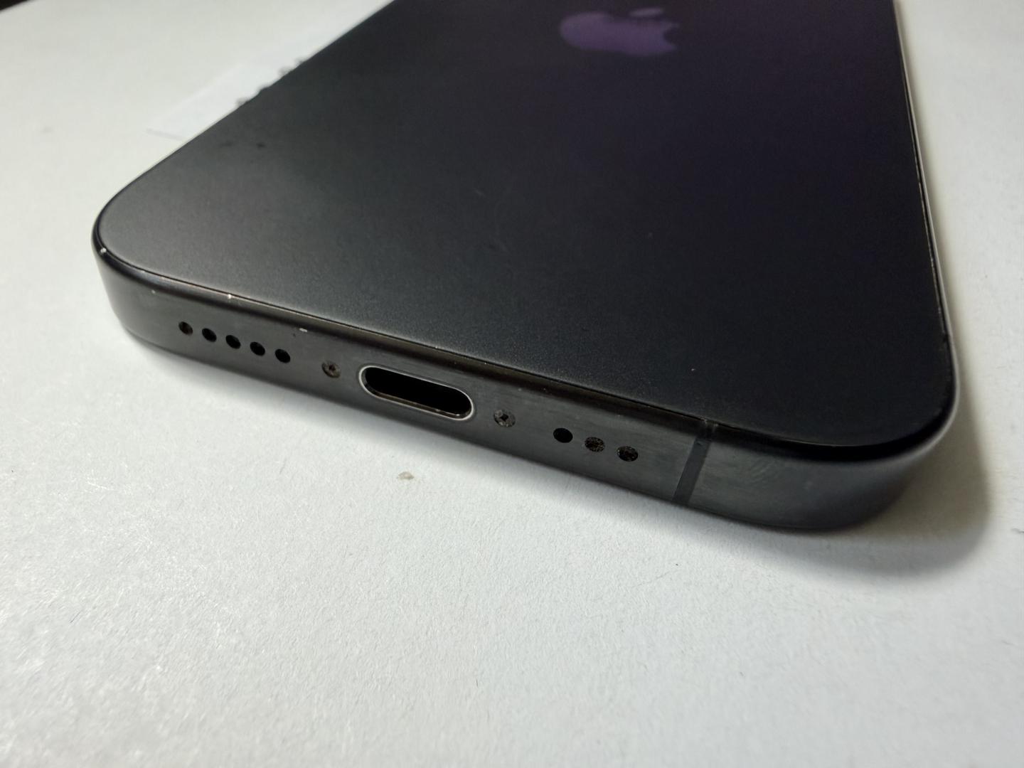 Apple iPhone 15 Pro - Unlocked, 256GB, Black, A2848 - LAFK78868