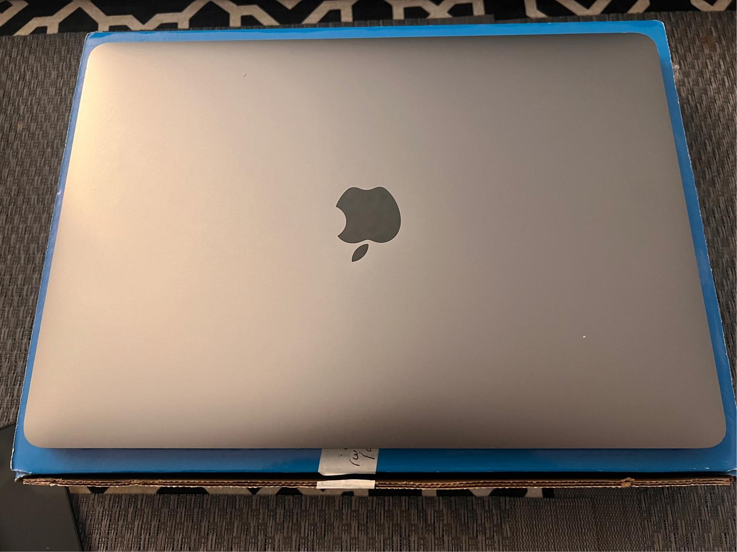 MacBook Pro 2017 (No Touch Bar) - 13 inch - Product Guide, Specs