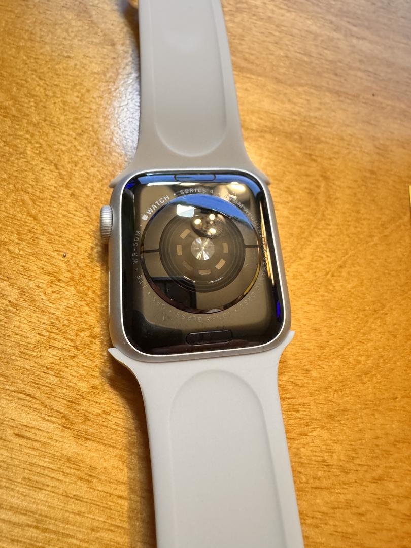 Watch Series 4 40mm - Product Guide, Specs, Prices, and More - Swappa
