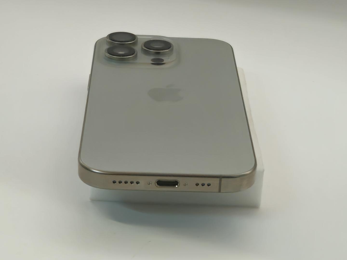 Apple iPhone 16 Pro - Verizon, 256GB, Natural, A3083 - LAFQ53175