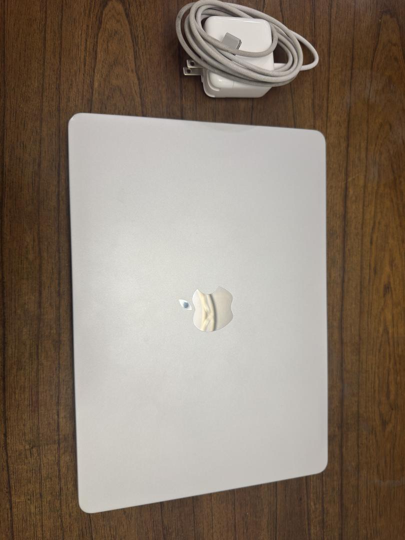 MacBook Air 2022 (M2) - 13 inch - Product Guide, Specs, Prices