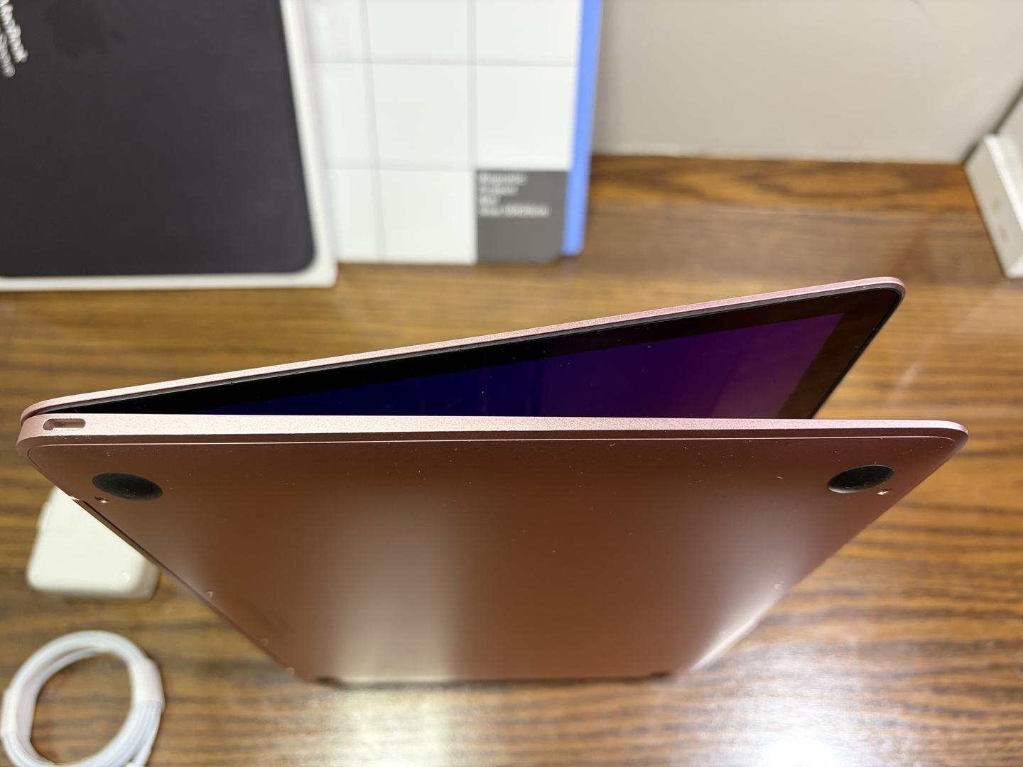 Macbook Retina 2017 - 12 inch - Product Guide, Specs, Prices, and