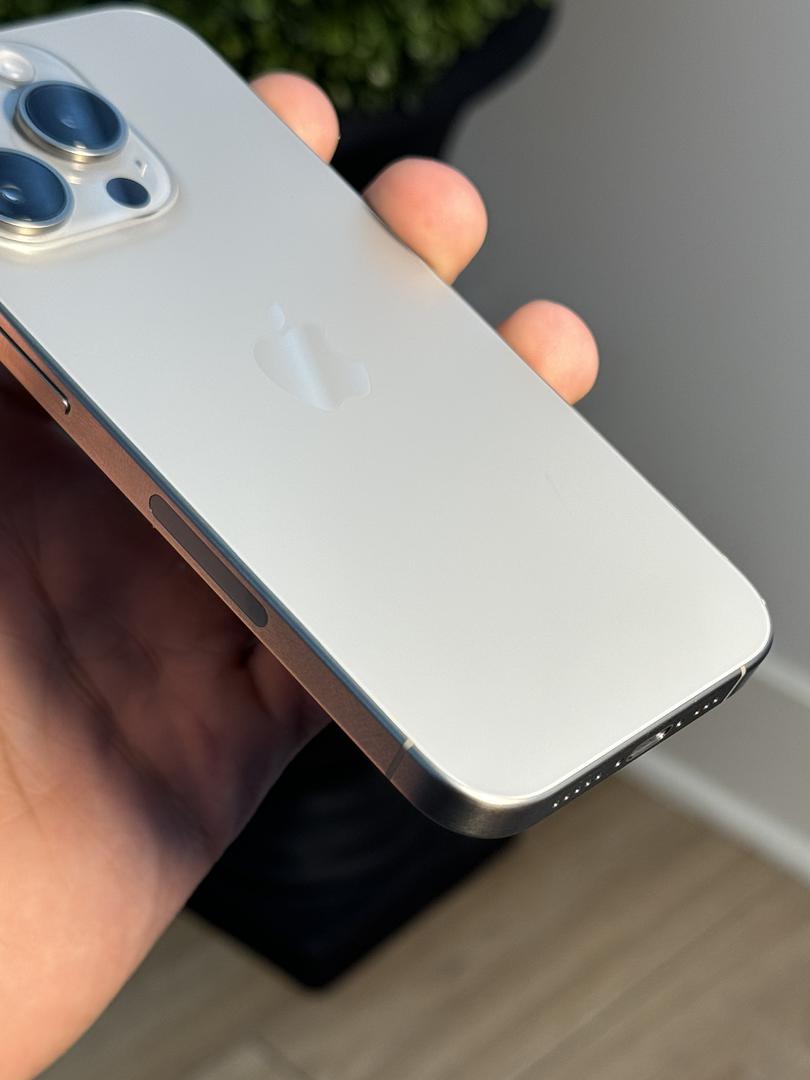 Apple iPhone 16 Pro Max - Unlocked, 256GB, Natural, A3084